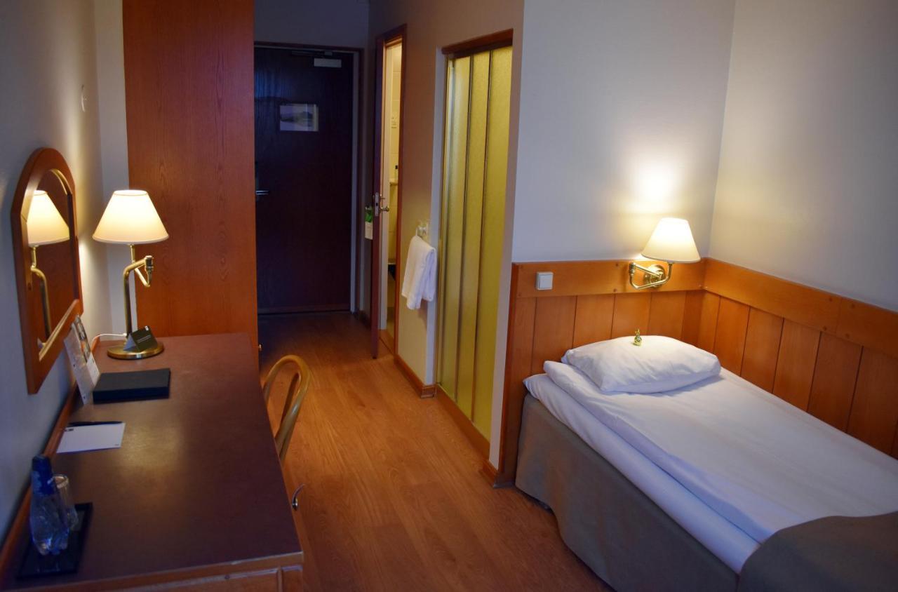First Hotel Бенгцфорш Екстериор снимка