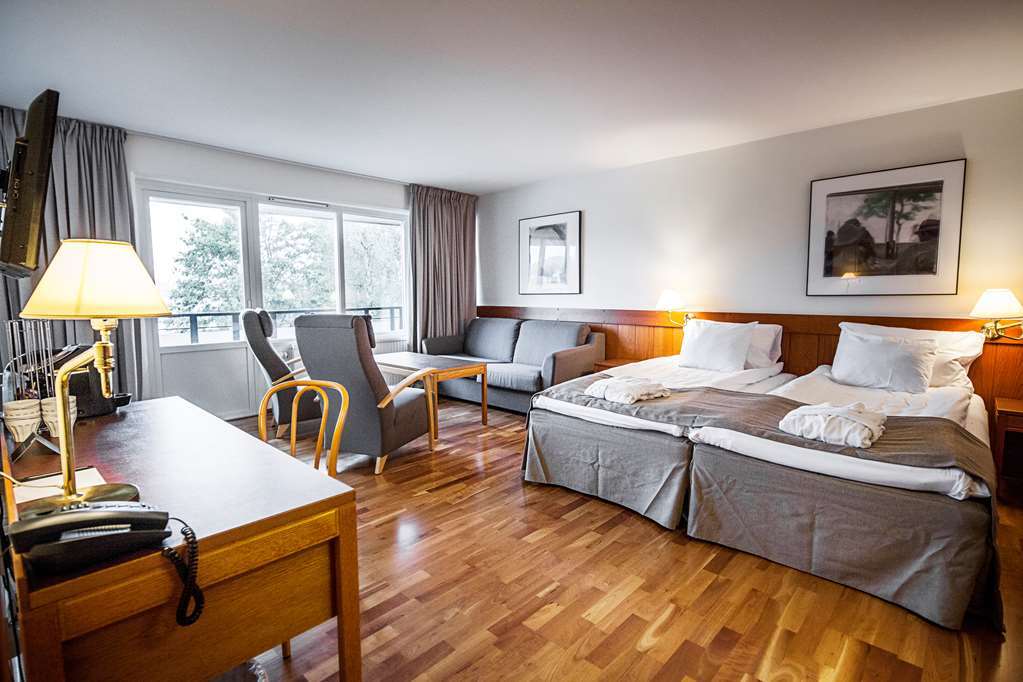 First Hotel Бенгцфорш Стая снимка